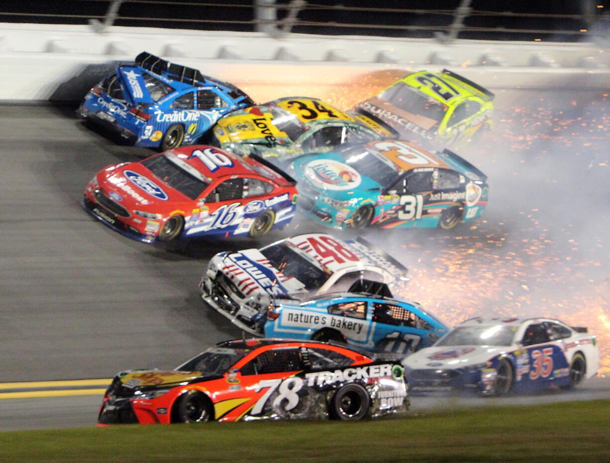 Jamie McMurray, top left, Greg Biffle (16), Jimmie Johnson (48), Martin Truex Jr.