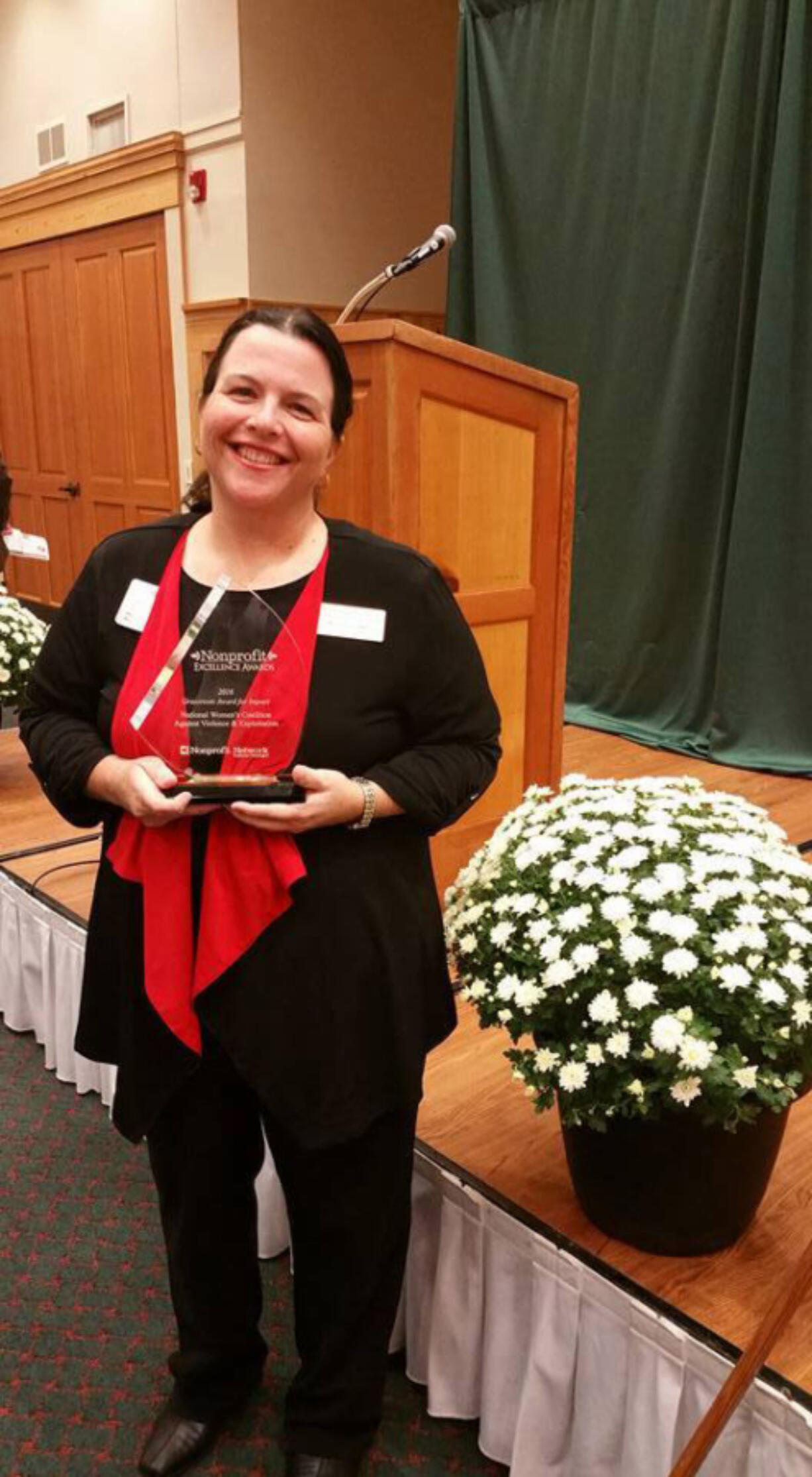 Hazel Dell: National Women&#039;s Coalition Against Violence &amp; Exploitation President Michelle Bart accepts the 2016 Grassroots Impact Award from the Nonprofit Network of Southwest Washington.