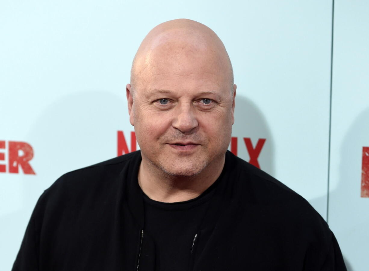 Michael Chiklis