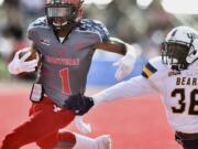 Eastern Washington Eagles wide receiver Shaq Hill (1) runs the ball against Northern Colorado Bears defensive back Michael Walker (36) during the first half of an NCAA college football game in Cheney, Wash., Saturday, Oct. 8, 2016.