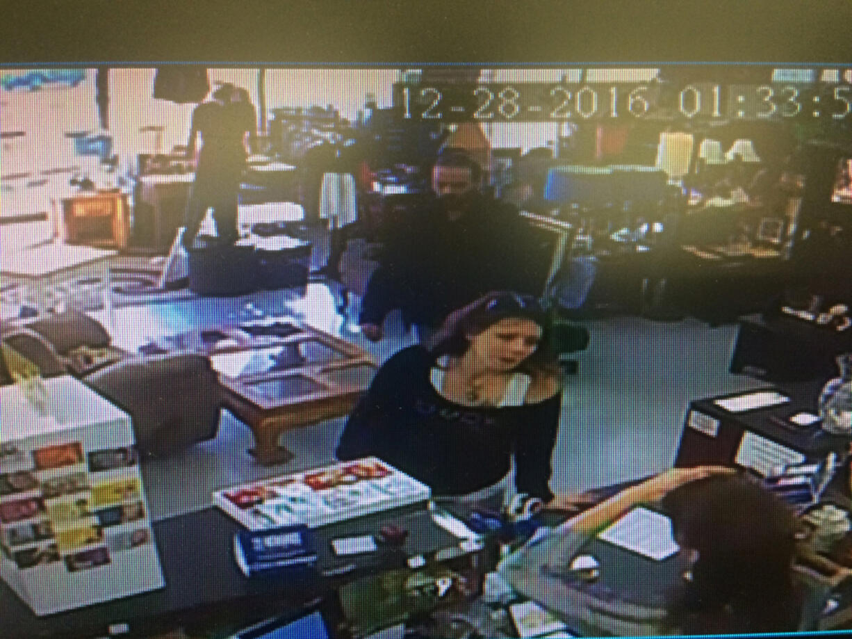 The Clark County Sheriff&#039;s Office is asking for public help identifying a pair of theft suspects.