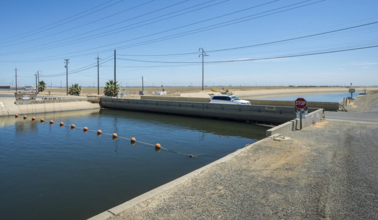 The Russell Avenue bridge over the Delta Mendota Canal in Firebaugh, Calif.