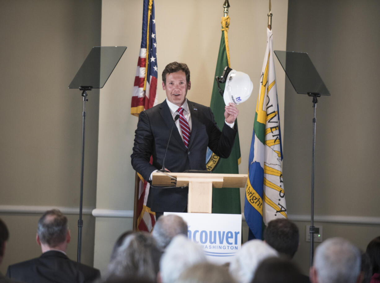 During the State of the City address Thursday, Vancouver Mayor Tim Leavitt held up a hard hat with a hands-free, head-mounted tablet attached to announce that the company RealWear will soon be leasing 12,000 square feet of the Artillery Barracks building at the Fort Vancouver National Historic Site.