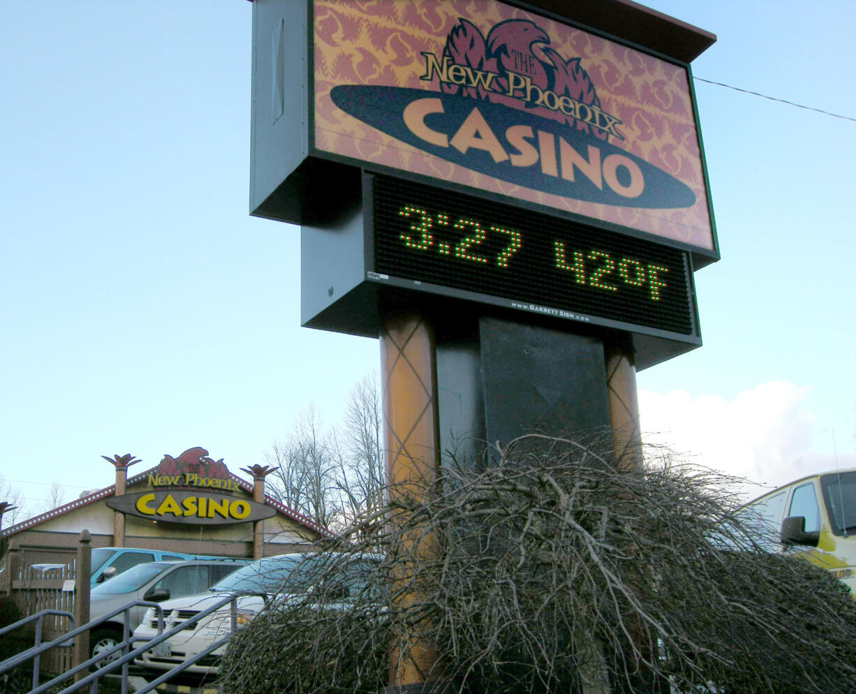 The New Phoenix Casino in La Center will close Sunday.