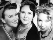 The Juleps, a local Andrews Sisters-style trio, will sing Friday night in Kiggins Theatre&#039;s upstairs lounge.