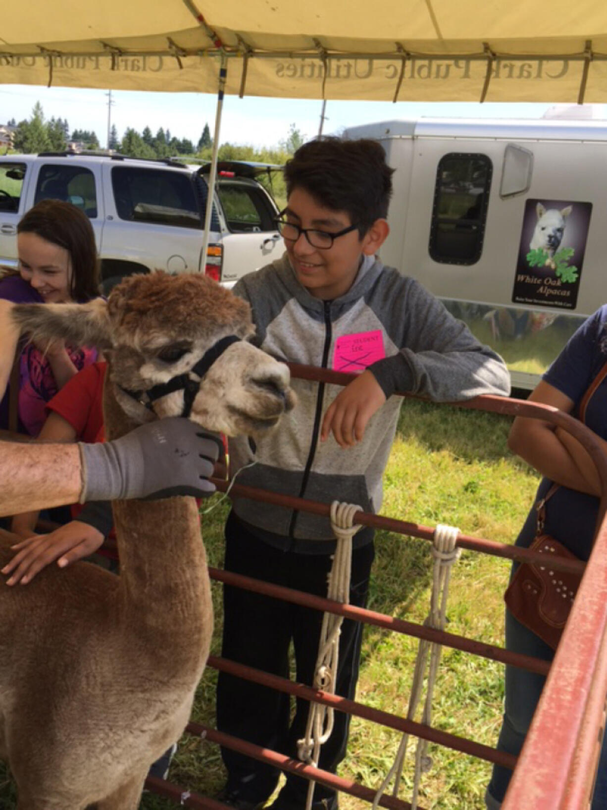 East Vancouver: Burton Elementary School fifth-graders took a field trip to the 78th Street Heritage Farm to learn about agriculture’s impact on their every day life at an event co-hosted by Washington State University Extension’s Supplemental Nutrition Assistance Program Education and 4-H Youth Development.