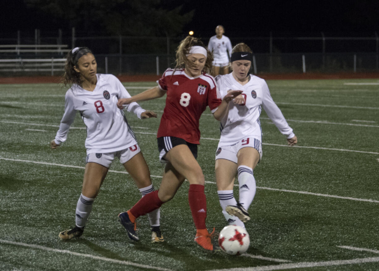 Camas’ Maddie Kemp takes a shot in the Papermakers’ 2-0 win over Union on Thursday at McKenzie Stadium. The star forward had plenty of close calls, but also converted on two goals to give Camas the top seed to the Class 4A bi-district playoffs.