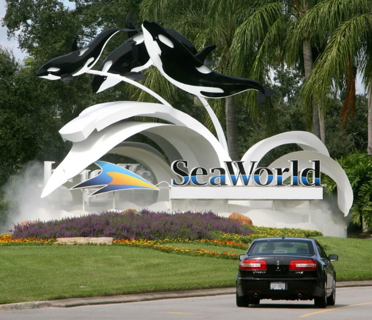 SeaWorld is planning seven new attractions and two Sesame Street parades at its parks in 2018, hoping to rebound from a financially tough year.