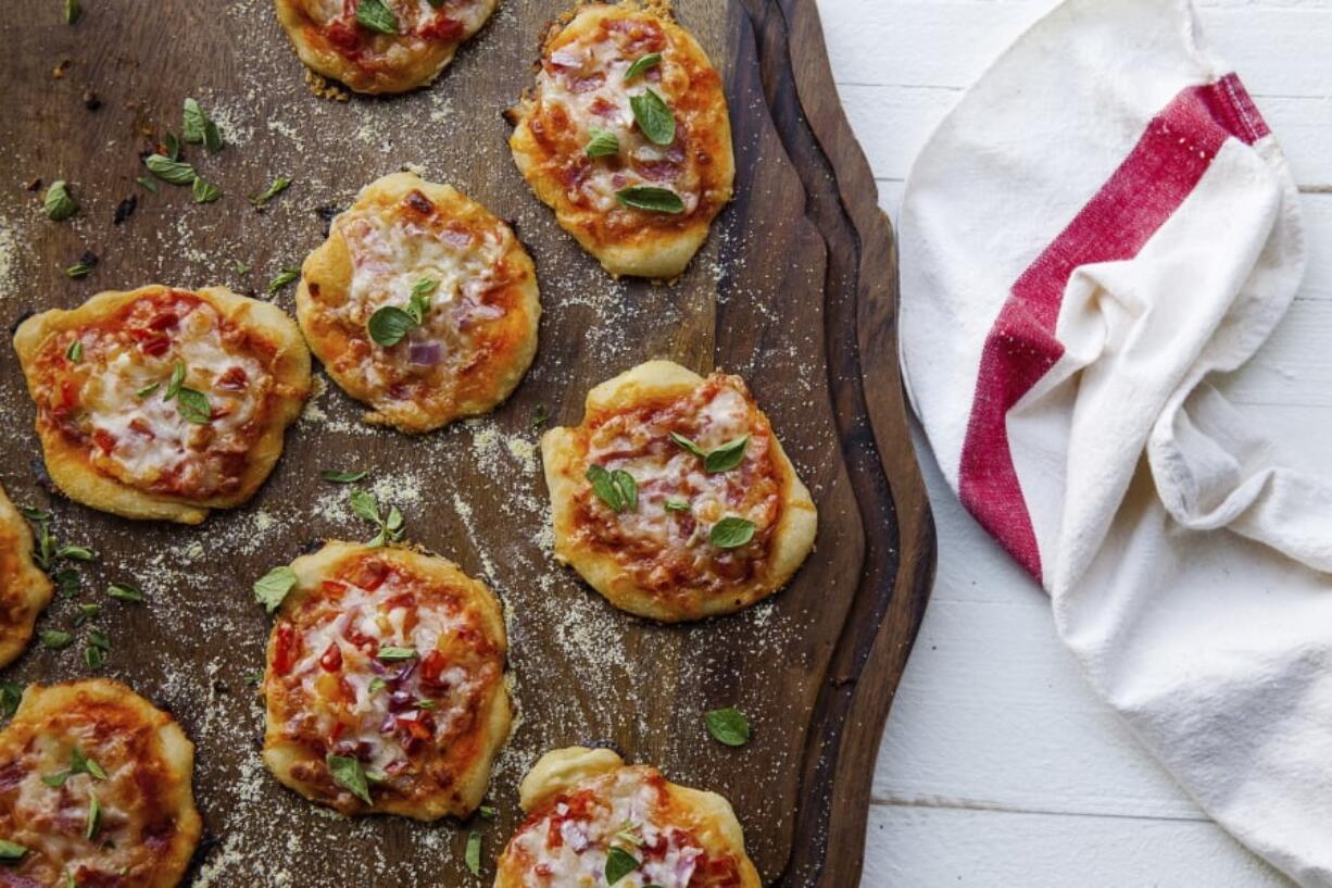 Mini Pizzas (Carrie Crow via AP)