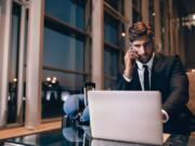 Travelers looking to relax with a snack and a drink before their flight are finding more and more options to visit an airport lounge, even if they don’t have elite status.