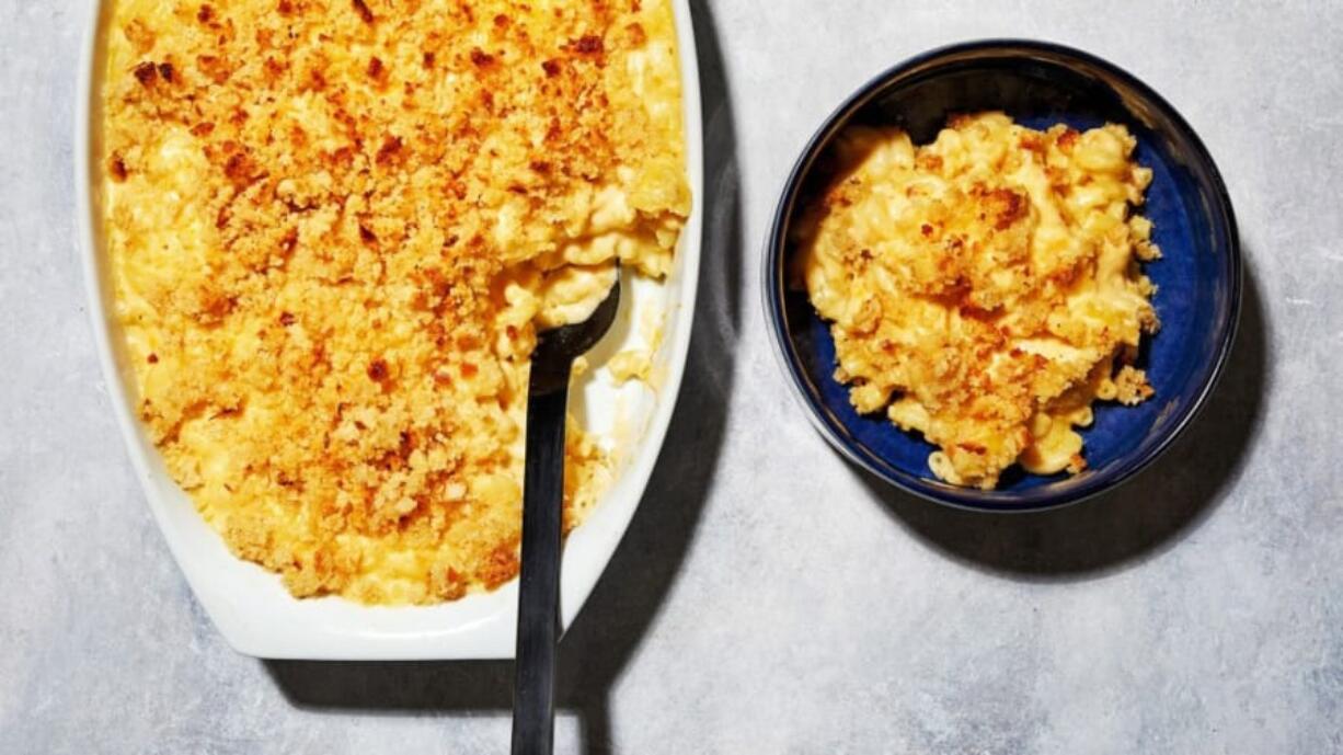 Classic Macaroni and Cheese. MUST CREDIT: Stacy Zarin Goldberg for The Washington Post.