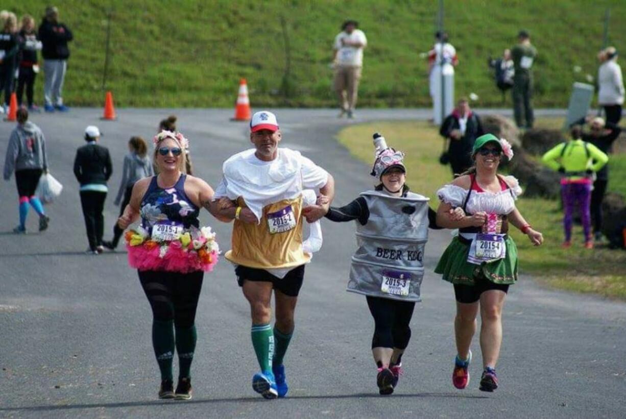 Blooms to Brews relay runners really get into the spirit.