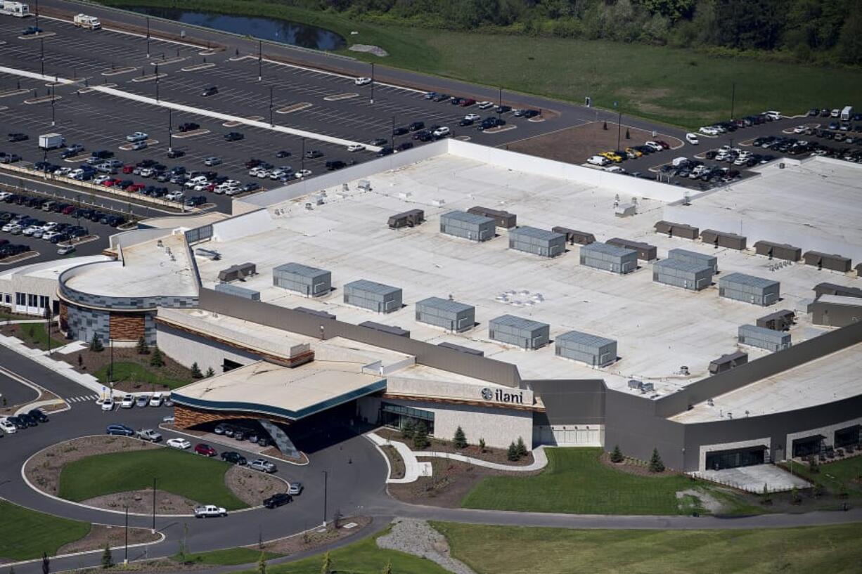 The Cowlitz Tribe’s ilani casino near La Center, seen here on a weekday morning, was a huge draw for visitors in its first year.