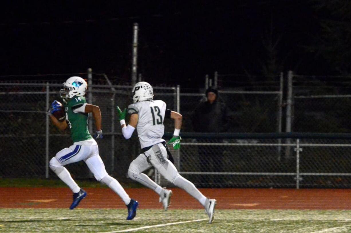 Samuel Wilson/for the Columbian Can anyone in the 3A GSHL catch Mountain View? Not if receiver Makai Anderson and the rest of the Thunder can help it.