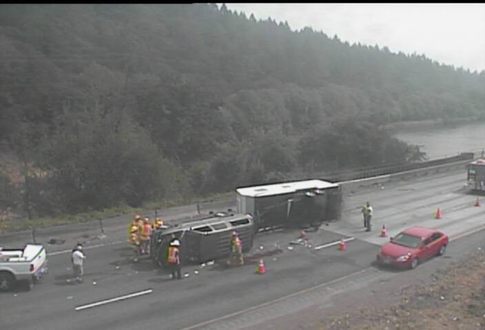 Crash causes 6 mile backup on I 5 north The Columbian