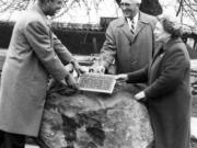 In 1962, Vancouver Mayor P.L. “Bob” Wilson, Dr. John Brougher of the Fort Vancouver Historical Society and Mrs. Horace Baker of the Vancouver Garden Club installed a plaque declaring that the Old Apple Tree, planted in 1826, was the oldest such tree in the terrritory. More than 50 years later, it still stands.