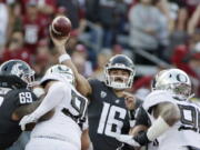 Washington State quarterback Gardner Minshew (16) throws a pass during the first half of an NCAA college football game against Oregon in Pullman, Wash., Saturday, Oct. 20, 2018.