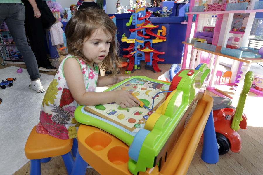 Toys R Us' demise a gift to retailers - The Columbian