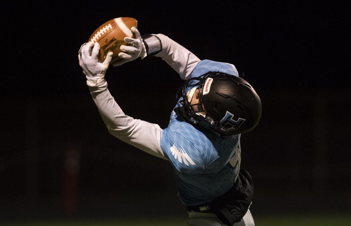 Hockinson's Peyton Brammer (9) catches a pass for a touchdown during the first round of the 2A state football playoffs against Washington in Battle Ground on Friday, Nov. 9, 2018. Hockinson defeated Washington 47-14.