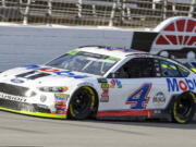 Kevin Harvick races down the front stretch during a NASCAR Cup auto race at Texas Motor Speedway, Sunday, Nov. 4, 2018, in Fort Worth, Texas. Harvick won the race.