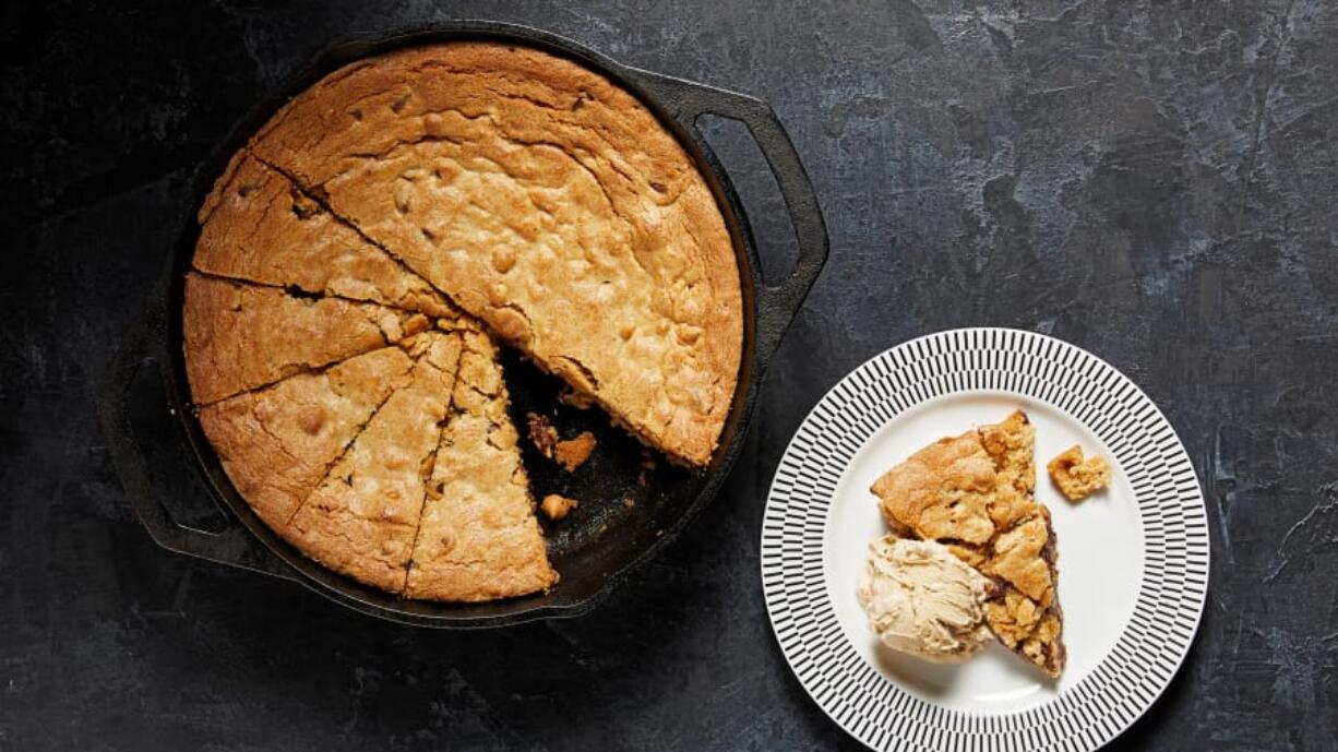 Skillet Peanut Butter Chocolate Chip Blondies Tom McCorkle for The Washington Post