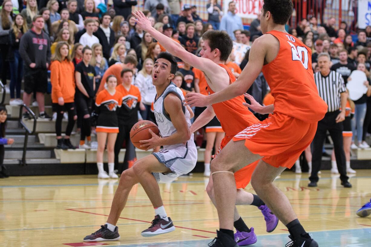 Union and Battle Ground will advance to the Tacoma Dome this week.