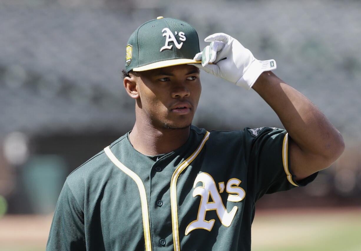 Oakland Athletics draft pick Kyler Murray said he is dropping baseball to pursue an NFL career.