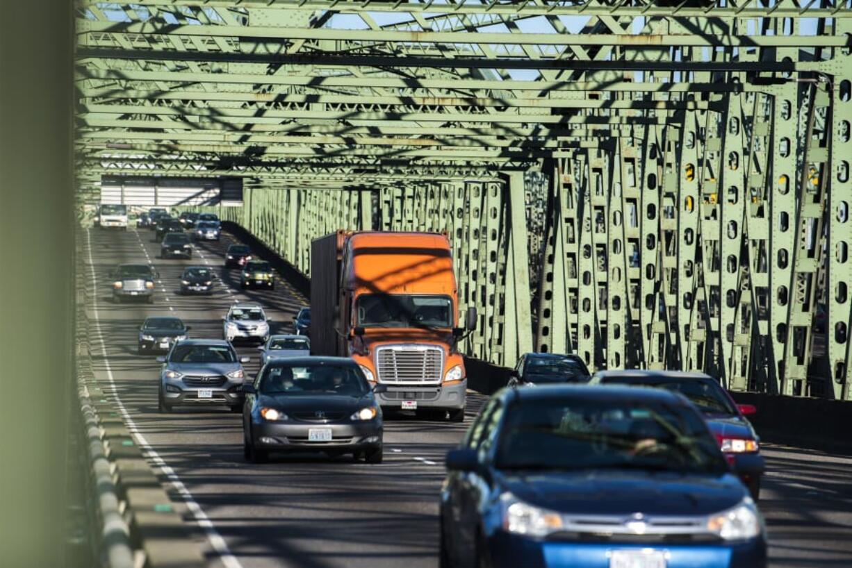 Southbound traffic crosses the Interstate 5 Bridge.