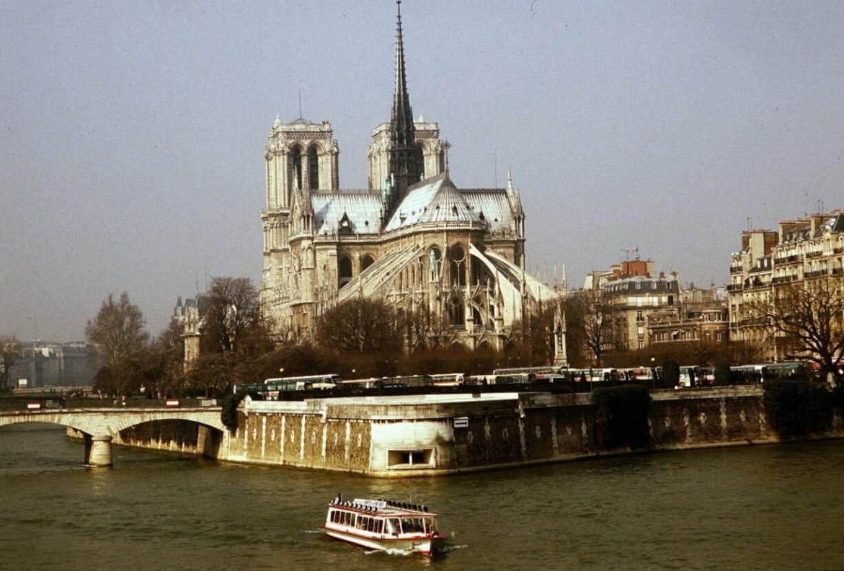 Notre Dame Cathedral in 1987.