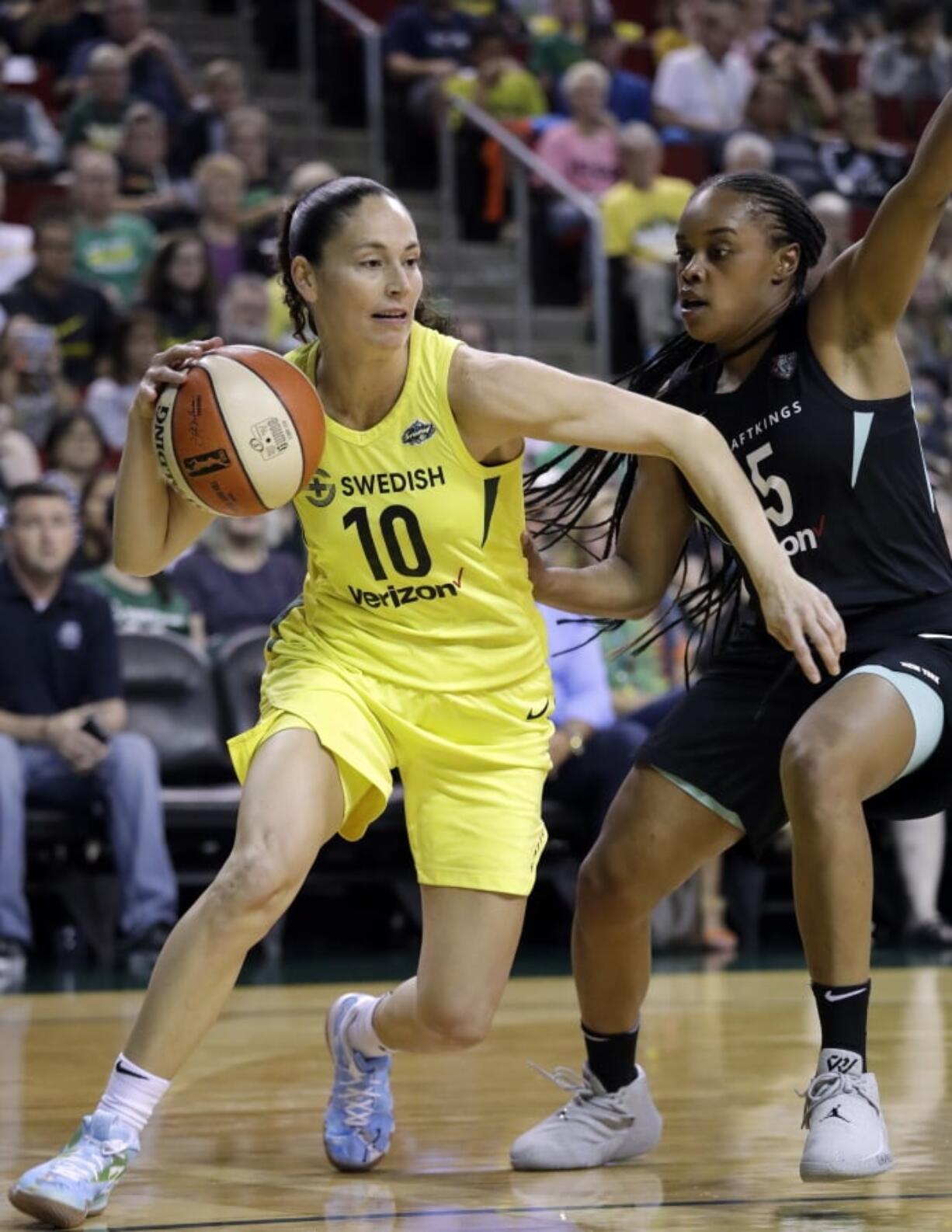 Seattle Storm’s Sue Bird (10) needs arthroscopic surgery on her left knee and will be out indefinitely, another big blow for the defending WNBA champs.