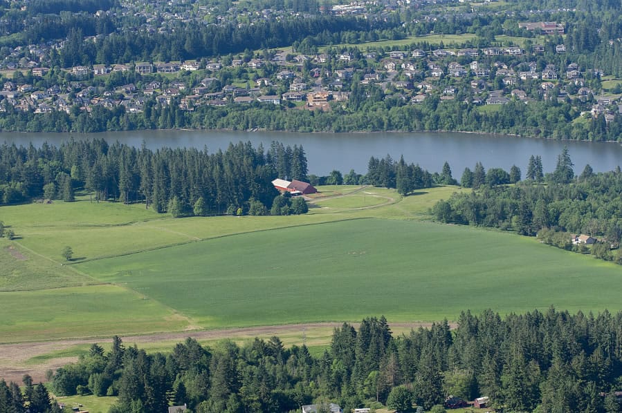 Clark County Public Health confirmed blue-green algae blooms have been spotted in Lacamas and Round lakes.