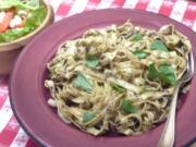 Mushroom Pesto Pasta Linda Gassenheimer/TNS