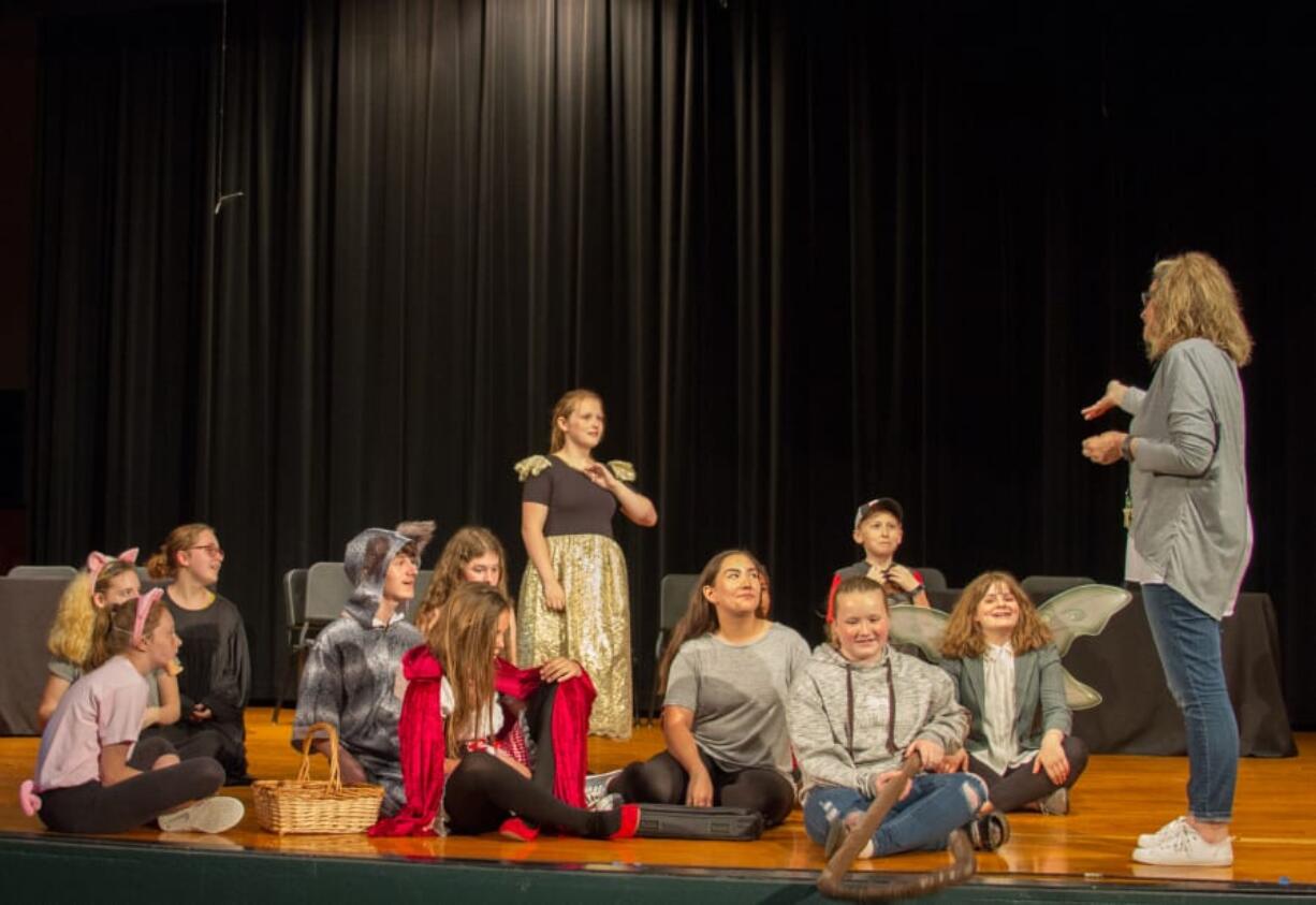 Woodland: Woodland Middle School teacher Ronda Oathes instructs students in “Big Bad,” the school’s first play in five years.