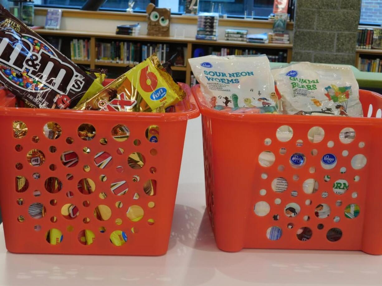 RIDGEFIELD: Ridgefield students who earn Library Patron of the Week honors at Sunset Ridge Intermediate and View Ridge Middle School can win candy.