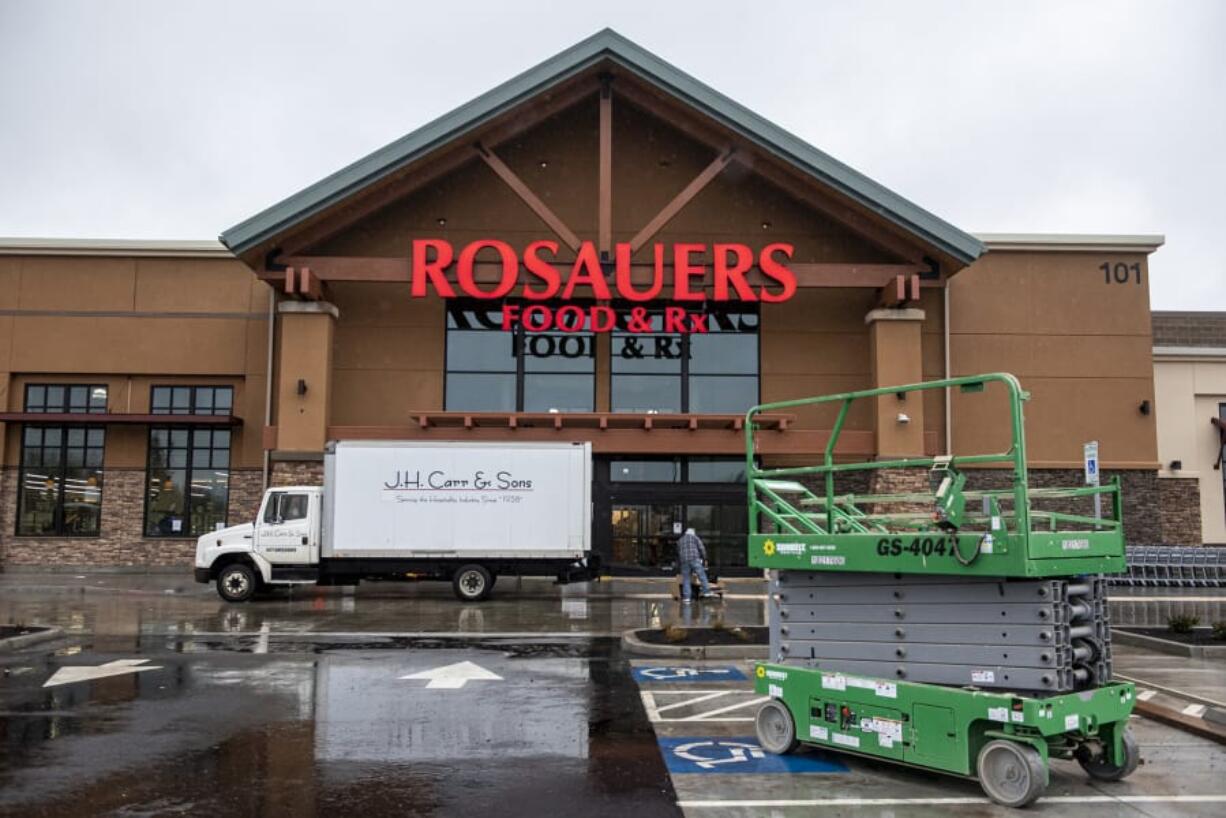 The region&#039;s fastest-growing city will have its first supermarket beginning Dec. 7. Rosauers, a Spokane-based chain, will open its store that morning in Ridgefield&#039;s new Discovery Ridge development.