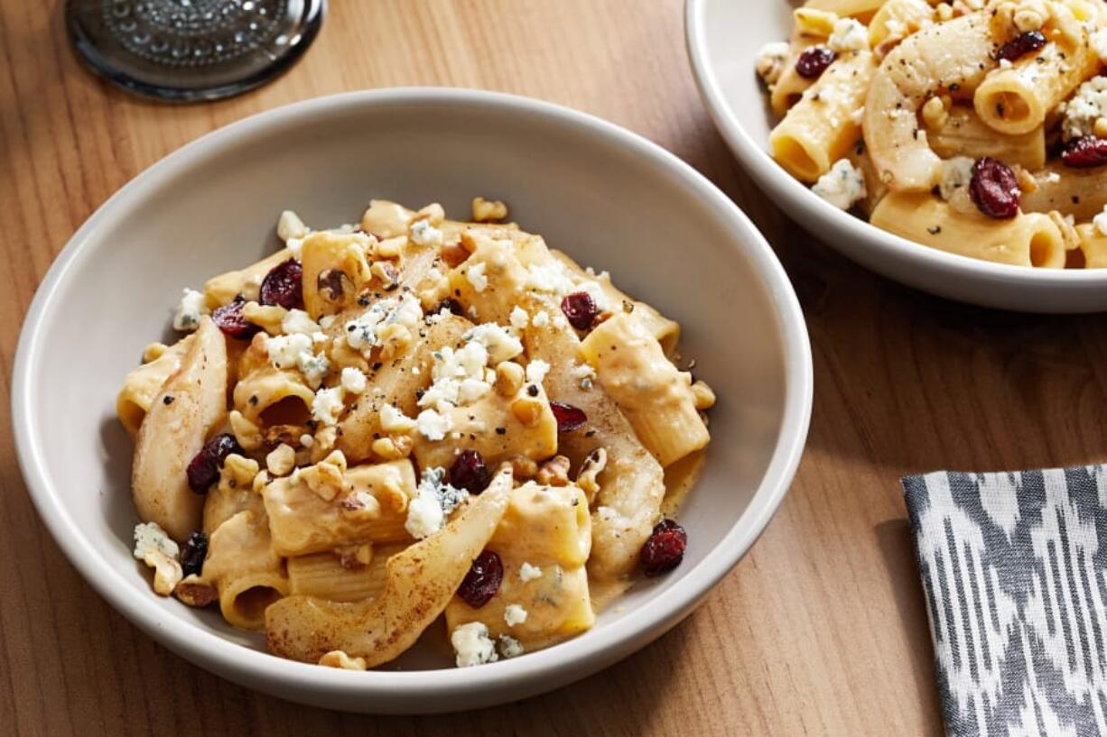 Pasta With Caramelized Pears and Gorgonzola.