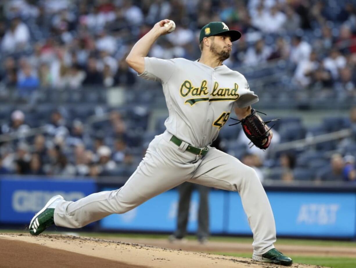 The Seattle Mariners have added another option for their rotation by agreeing to a one-year contract with Kendall Graveman that guarantees the right-hander $2 million as he returns from Tommy John surgery.