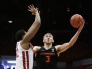 Oregon State forward Tres Tinkle (3) has one more season to get the Beavers back in the NCAA tournament. Tinkle averaged 20.8 points, 8.1 rebounds and 3.8 assists last season, when the Beavers finished 18-13 overall and 10-8 in the Pac-12, their best finish in the league since 1989-90.