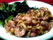 Italian Shrimp and Vodka Linguine with Radicchio and Romaine Salad (Linda Gassenheimer/TNS)