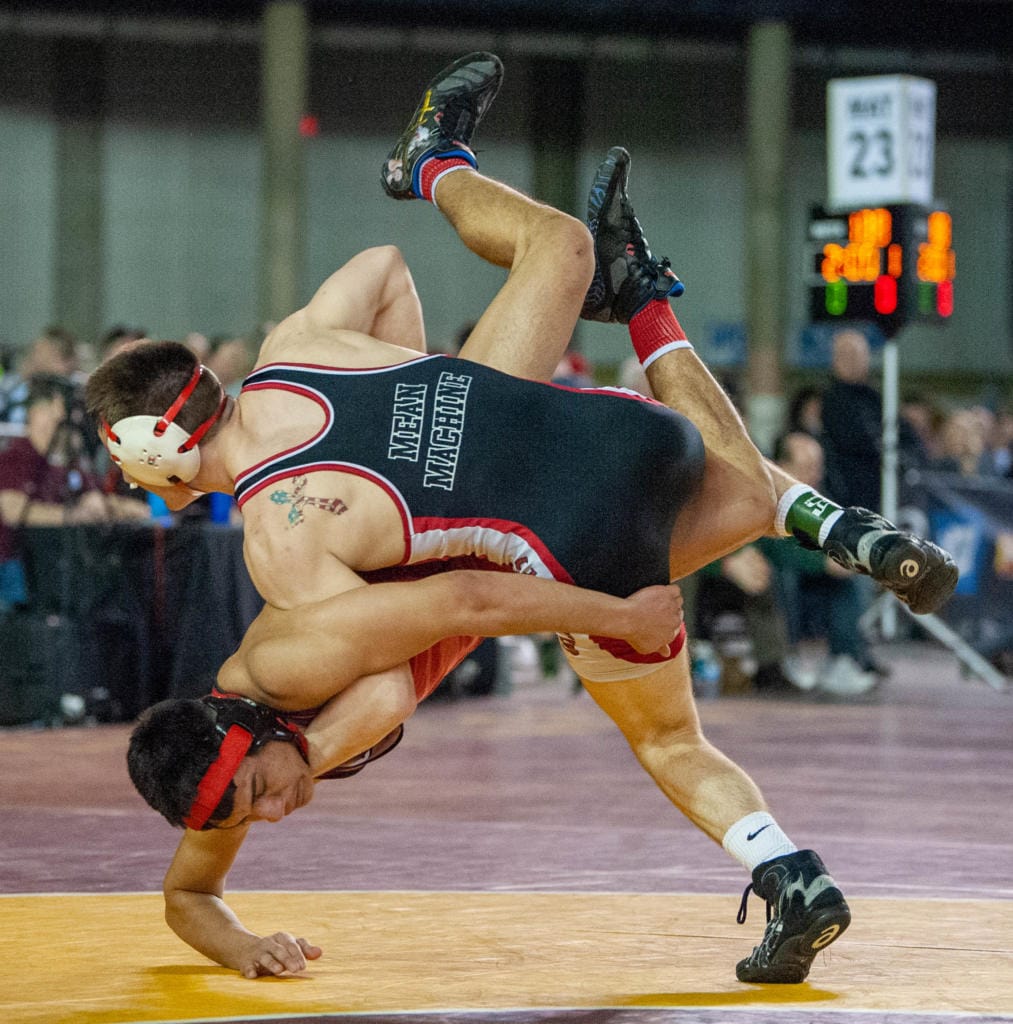 Camas' Gideon Malychewski competes in a 160-pound quarterfinal match at Mat Classic XXXII on Friday.