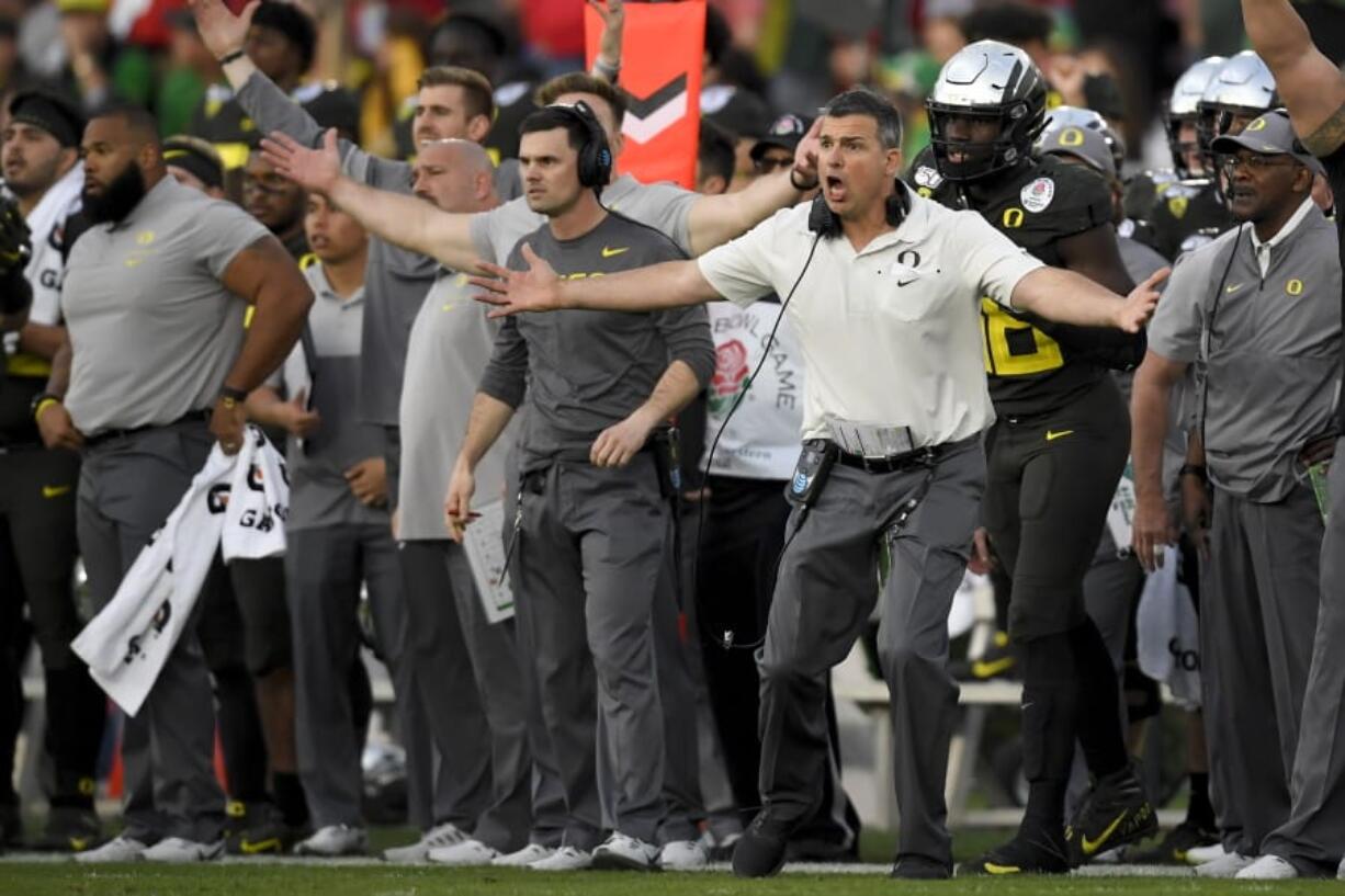 Oregon head coach Mario Cristobal reacts during second half of the Rose Bowl NCAA college football game against Wisconsin Wednesday, Jan. 1, 2020, in Pasadena, Calif. (AP Photo/Mark J.