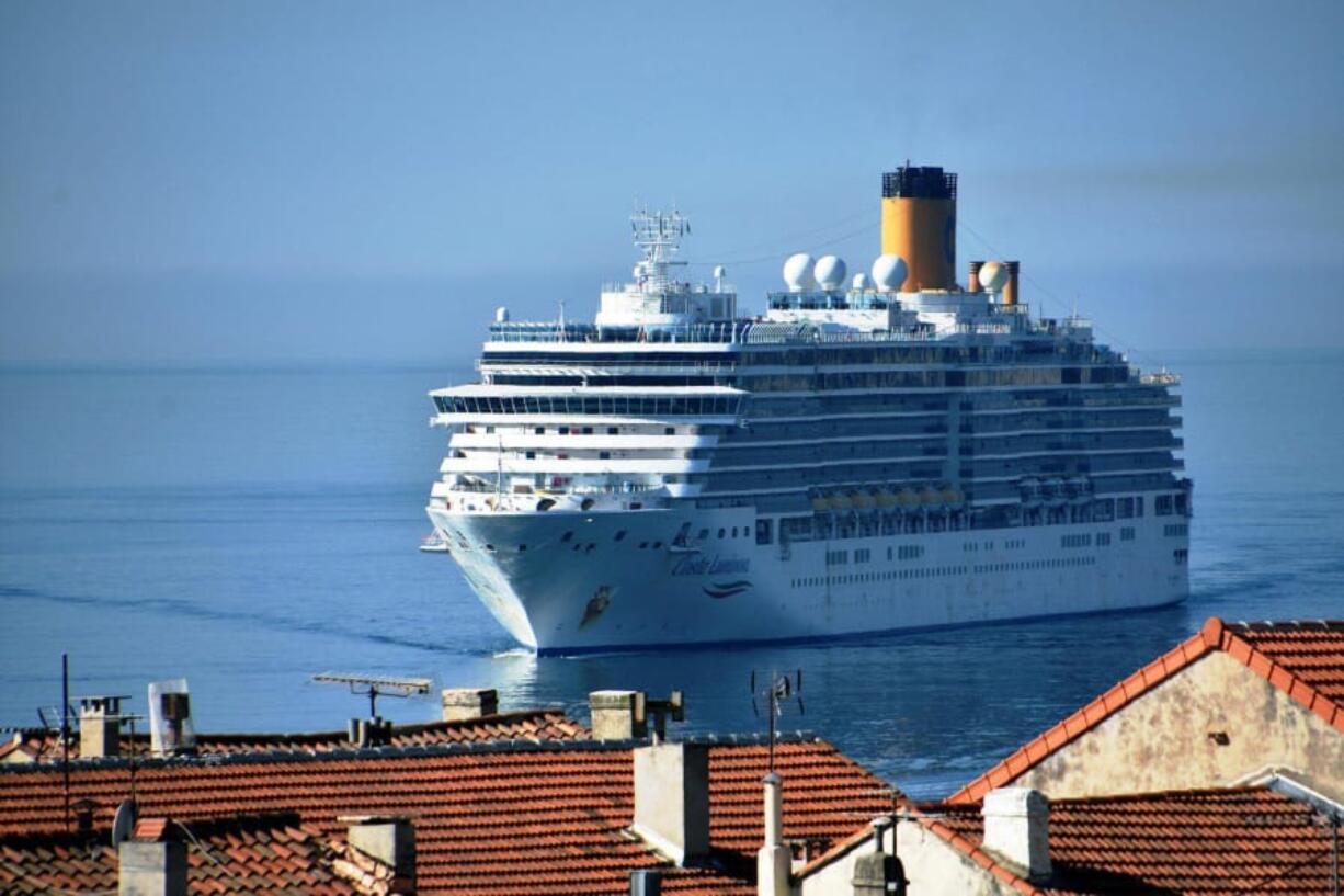 Suspected of carrying passengers who are infected with the coronavirus, the Italian cruise &quot;Costa Luminosa&quot; arrives on March 19, 2020, in the French Mediterranean port of Marseille, with more than 1,400 people on board.