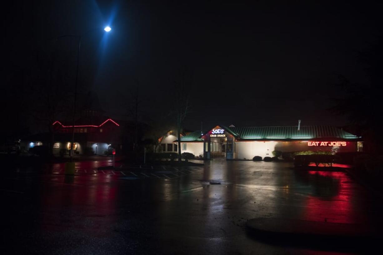 An empty parking lot on the evening of March 27 fronted Joe&#039;s Crab Shack, which announced its permanent closure on Monday, another restaurant casualty of the novel coronavirus pandemic.