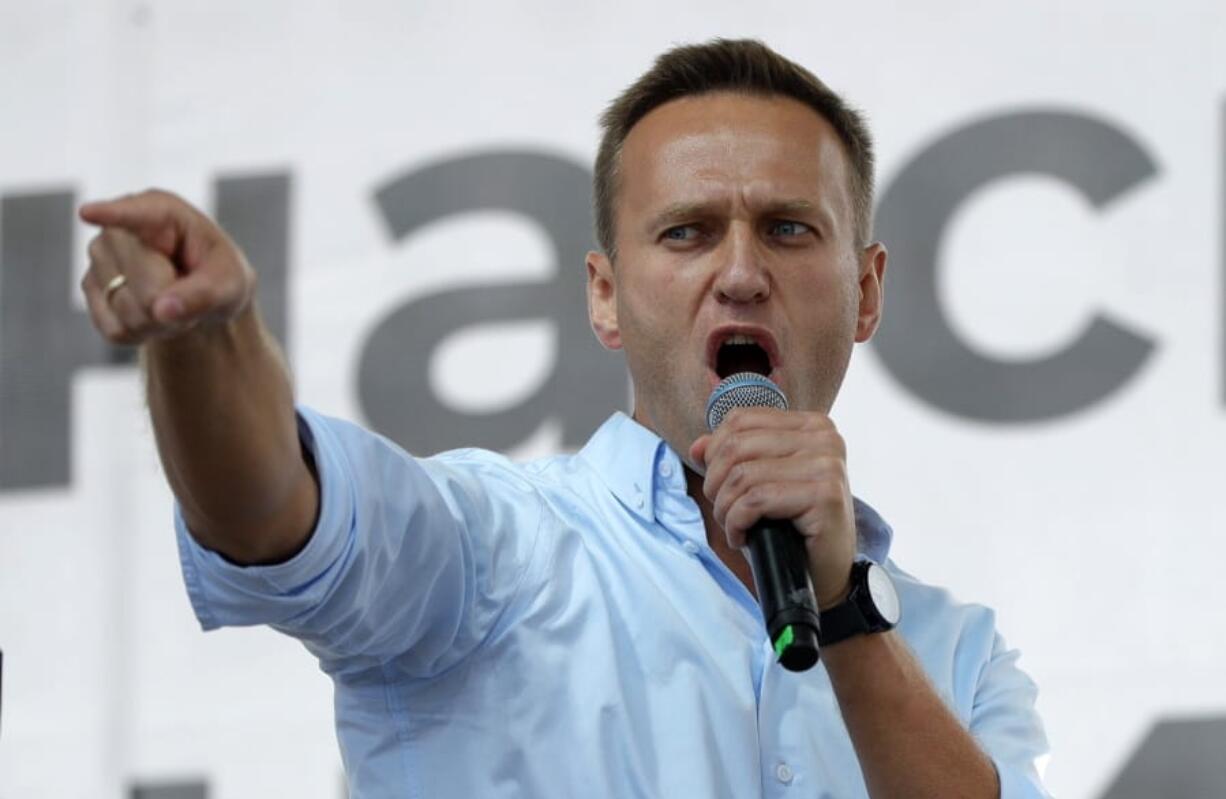 FILE - In this file photo taken on Saturday, July 20, 2019, Russian opposition activist Alexei Navalny gestures while speaking to a crowd during a political protest in Moscow, Russia. Russian doctors treating opposition politician Alexei Navalny say they haven&#039;t found any indication that the Kremlin critic was poisoned. Deputy chief doctor Anatoly Kalinichenko at Omsk hospital says that as of today, no traces of poison were found in Navalny&#039;s body. Navalny spokeswoman Kira Yarmysh posted a video on Twitter of Kalinichenko speaking.