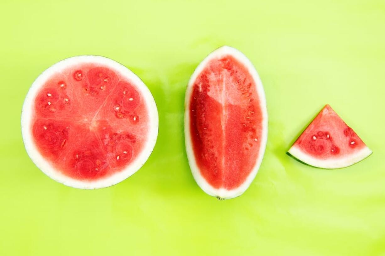 If the melon is too pallid or splotchy in parts, keep looking.