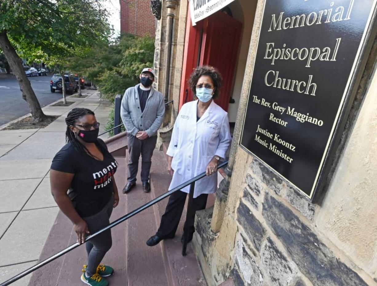 Dr. Carol Scott, from right, Rev. Grey Maggiano, Shannon McCullough and Karen Mercer, not pictured, created Kindred Coaches, to train people to be peer counselors to help people manage their health and to reduce disparities in health care in disadvantaged neighborhoods. (Kenneth K.