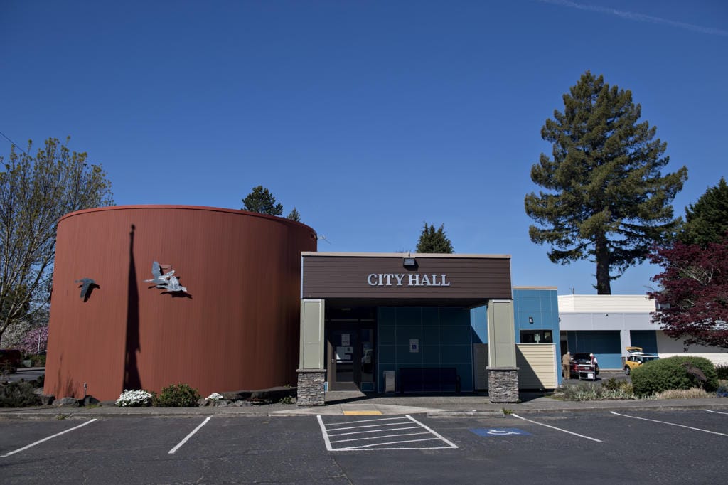 Washougal City Hall  (Amanda Cowan/The Columbian)