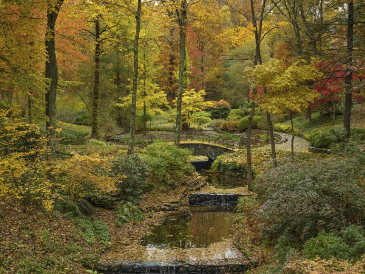 This photo provided by The Monacelli Press shows a garden featured in the book &quot;Garden Portraits: Experiences of Natural Beauty,&quot; by Larry Lederman.