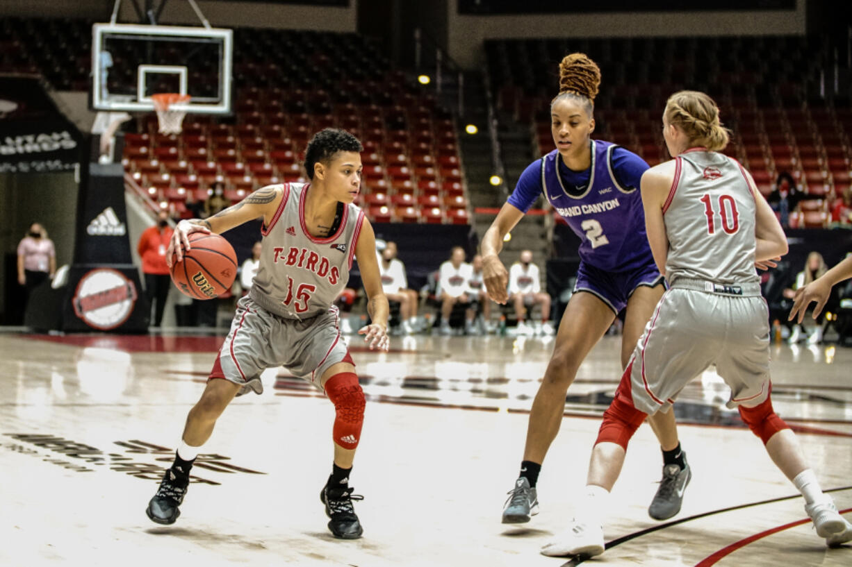 Cherita Daugherty (15), a Prairie High grad playing her junior season at Southern Utah.