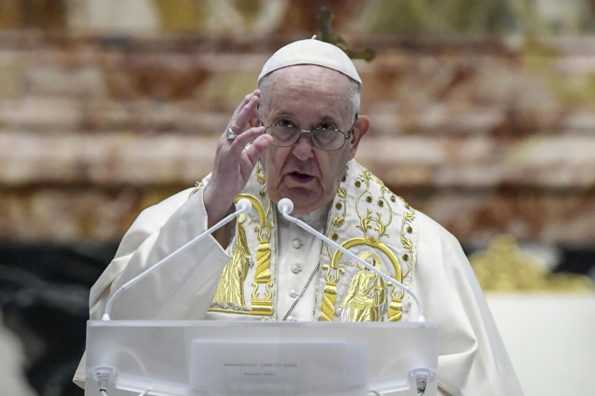 Pope Francis delivers his Urbi et Orbi blessing after celebrating Easter Mass at St. Peter&#039;s Basilica at The Vatican Sunday, April 4, 2021, during the Covid-19 coronavirus pandemic.